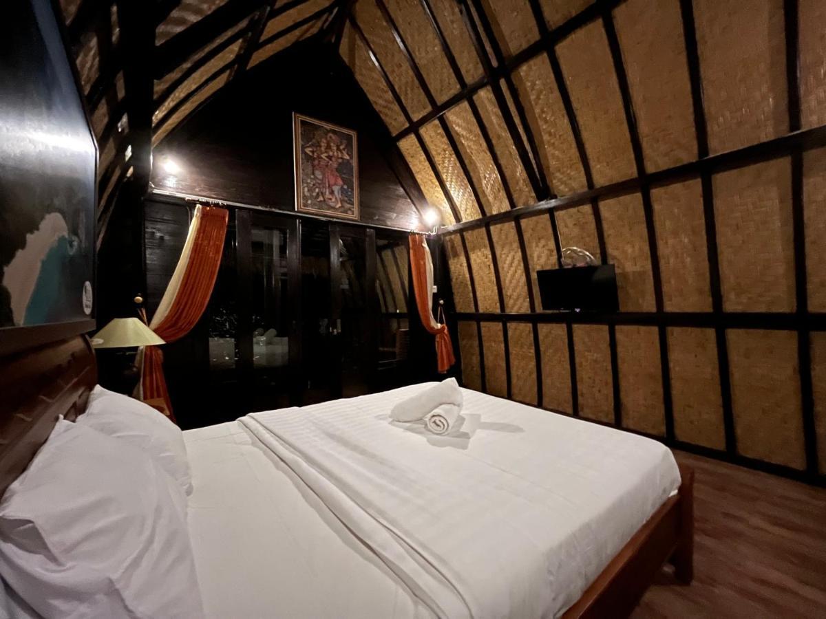 Holy Hills Bungalow Nusa Penida Batumadeg Exterior photo