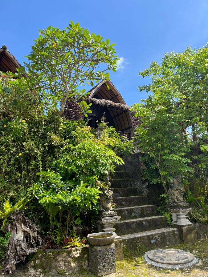 Holy Hills Bungalow Nusa Penida Batumadeg Exterior photo