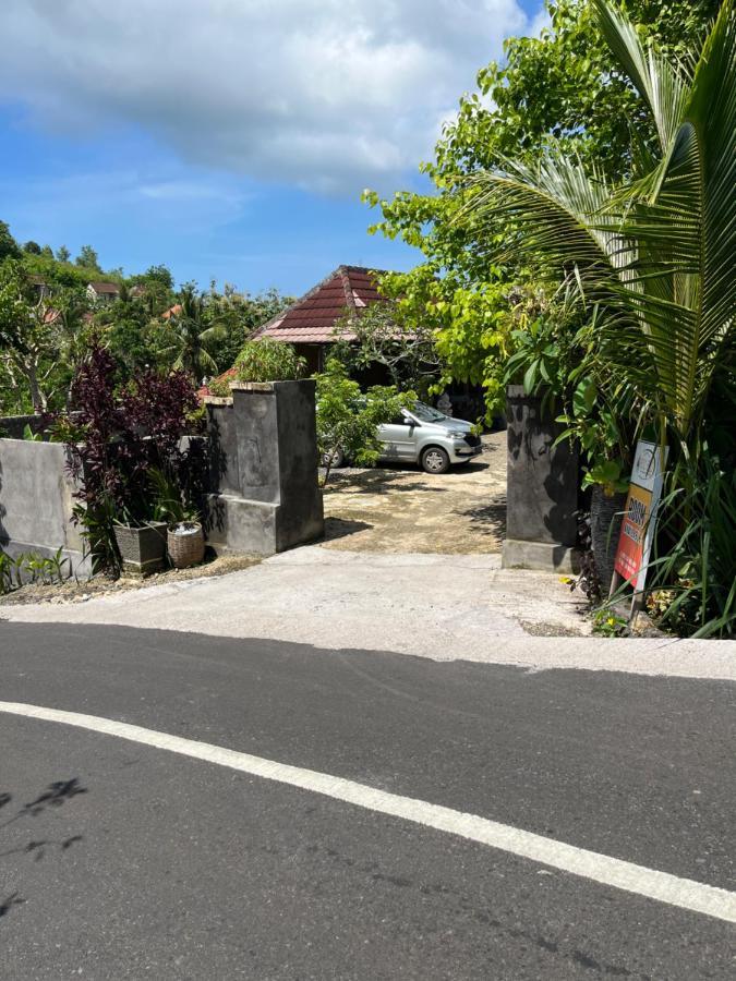 Holy Hills Bungalow Nusa Penida Batumadeg Exterior photo